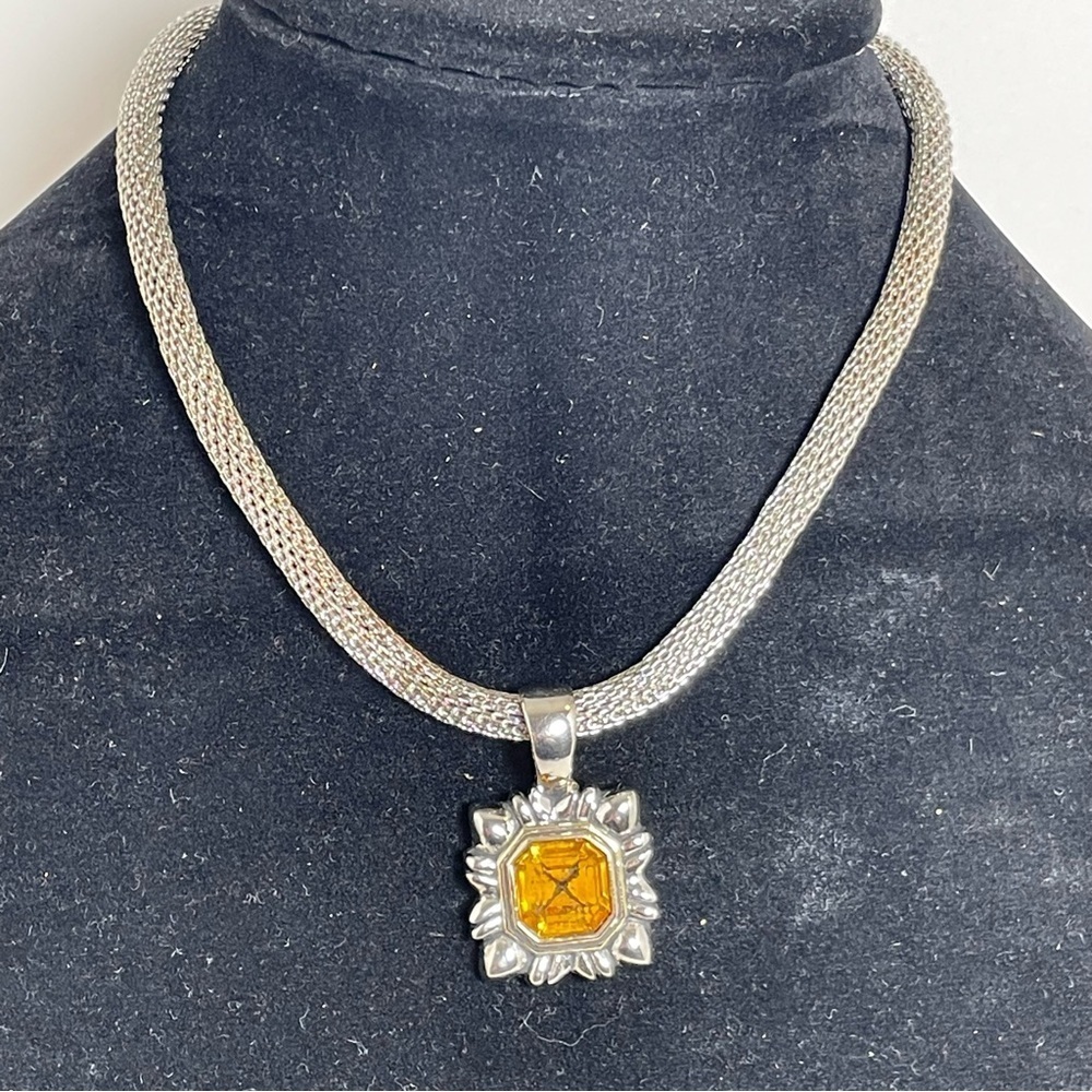 Silver Tone Mesh Choker Necklace with Amber and Silver Tone Pendant